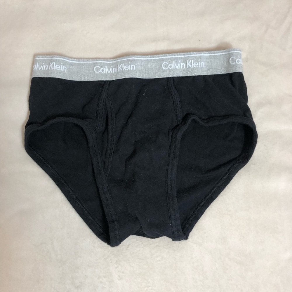 Black Cotton Calvin Klein brief
Size small